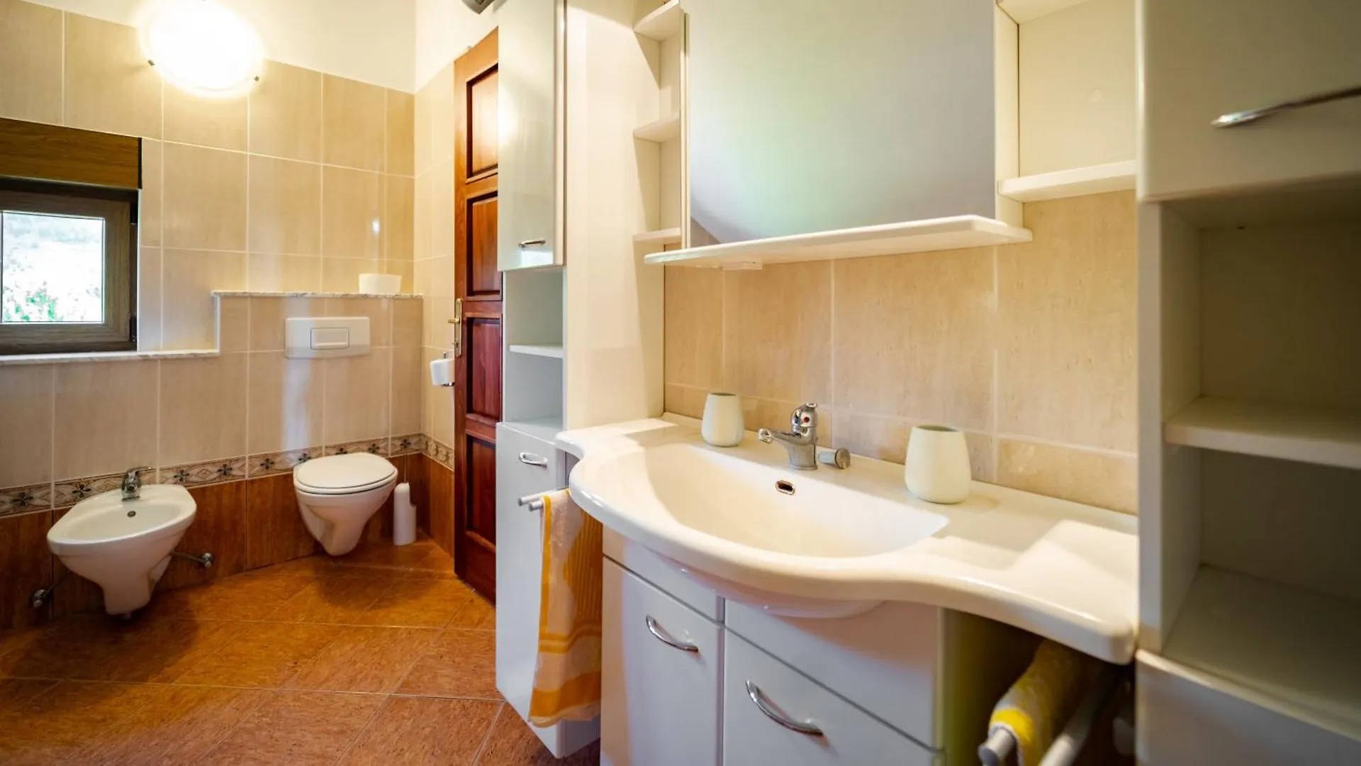 Grenko House Villa Vrata 0*,